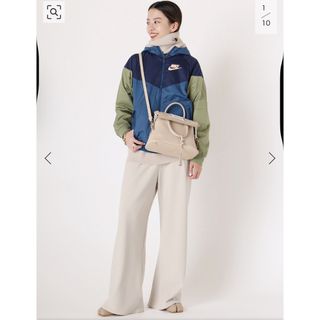 ナイキ(NIKE)のNIKE YTH ウィンドランナーフーディジャケット(ナイロンジャケット)