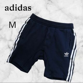 adidas(ショートパンツ ・ ブルー・ネイビー/青色系)のフリマ adidas(ショートパンツ ・ ブルー・ネイビー/青色系)のフリマ