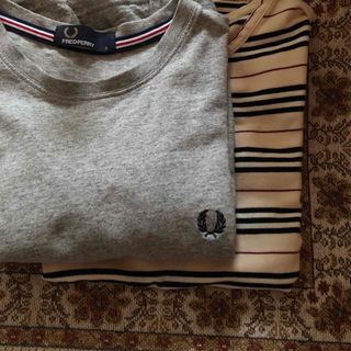 FRED PERRY grey t