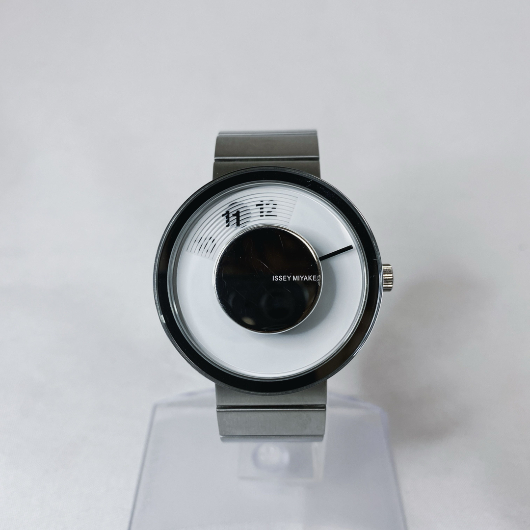 ISSEY MIYAKE - 希少 ISSEY MIYAKE VUE 腕時計 ホワイト 白 VJ20 ISSEY MIYAKE - 希少 ISSEY MIYAKE VUE 腕時計 ホワイト 白 VJ20