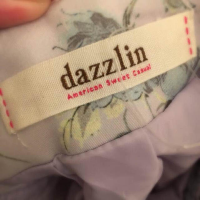 dazzlin(ダズリン)の新品✨チューリップ柄コクーンスカート レディースのスカート(ミニスカート)の商品写真