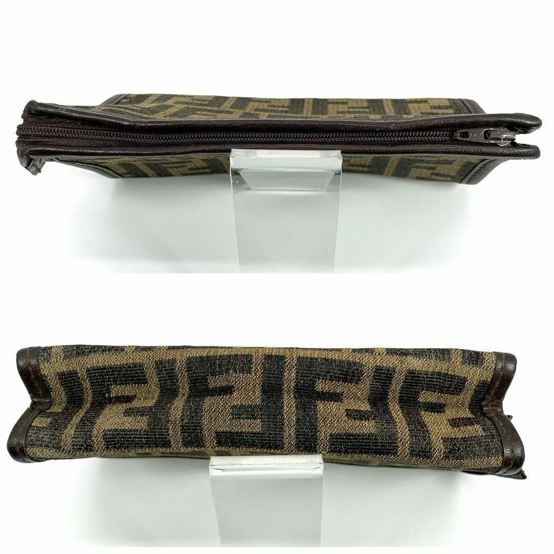 FENDI　フェンディ　ズッカ柄　小物入れ　ケース　カーキ　ロゴ FENDI フェンディ ズッカ柄 小物入れ ケース カーキ ロゴ