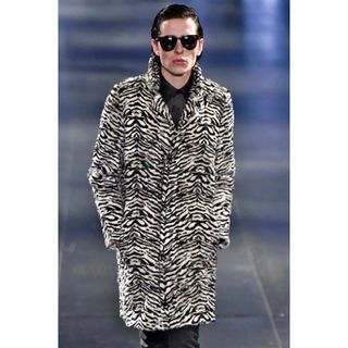 DSQUARED ディースクエアード チェスターコート 42(XS位) 紺 DSQUARED ディースクエアード チェスターコート 42(XS位) 紺
