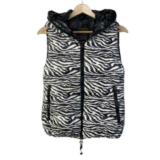 DUVETICA - タグ付極美品 デュベティカ FEBEDUE カシミヤ混 DUVETICA - タグ付極美品 デュベティカ FEBEDUE カシミヤ混