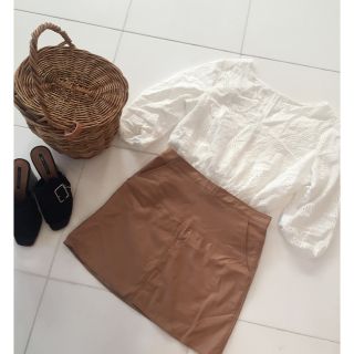 ザラ(ZARA)の新品未使用🌴F21 フェイクレザースカート(ミニスカート)