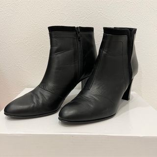 DIANA - DIANA 新品未使用 サイドゴアブーツ 白 ホワイト DIANA - DIANA 新品未使用 サイドゴアブーツ 白 ホワイト