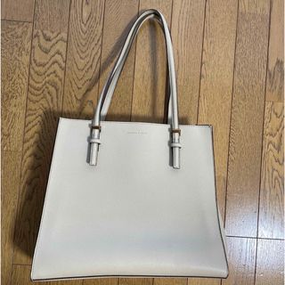 Charles and Keith(トートバッグ)のフリマアイテム一覧 Charles and Keith(トートバッグ)のフリマアイテム一覧