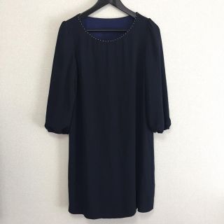 エニィスィス(anySiS)のAnysis(ほぼ新品) シックで便利な紺のワンピース(ひざ丈ワンピース)