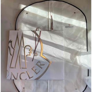 MONCLER(ショップ袋)のフリマアイテム一覧 MONCLER(ショップ袋)のフリマアイテム一覧