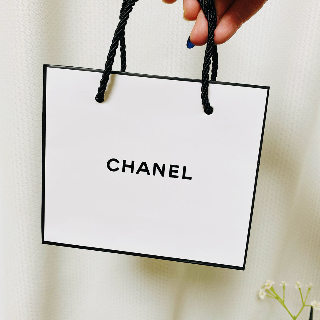 CHANEL ギフトボックス（小サイズ）とショップ袋（小サイズ