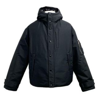 PRADA(ダウンジャケット ・ ブラック/黒色系)のフリマアイテム一覧 PRADA(ダウンジャケット ・ ブラック/黒色系)のフリマアイテム一覧