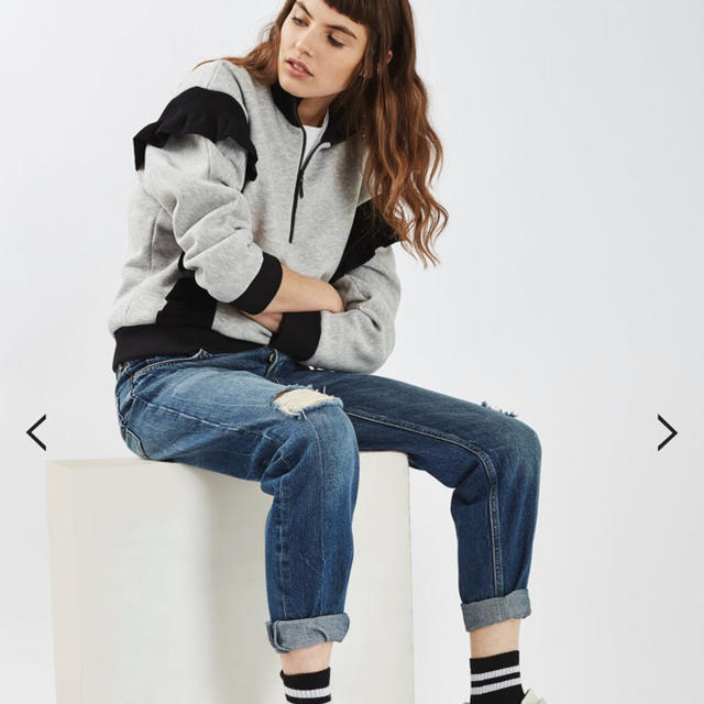 TOPSHOP(トップショップ)のTOPSHOP フリル スウェット レディースのトップス(トレーナー/スウェット)の商品写真