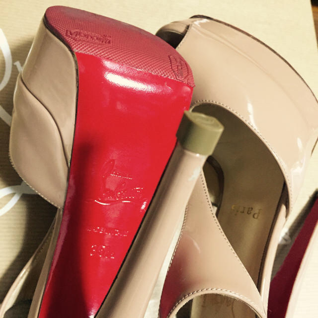 Christian 様専用の通販 by サリー's shop|クリスチャンルブタンならラクマ Louboutin - mopu 定番HOT