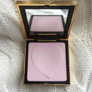 イヴサンローランボーテ(Yves Saint Laurent Beaute)のYSL ラディアント プレスト パウダー Ｎｏ．１８(フェイスパウダー)