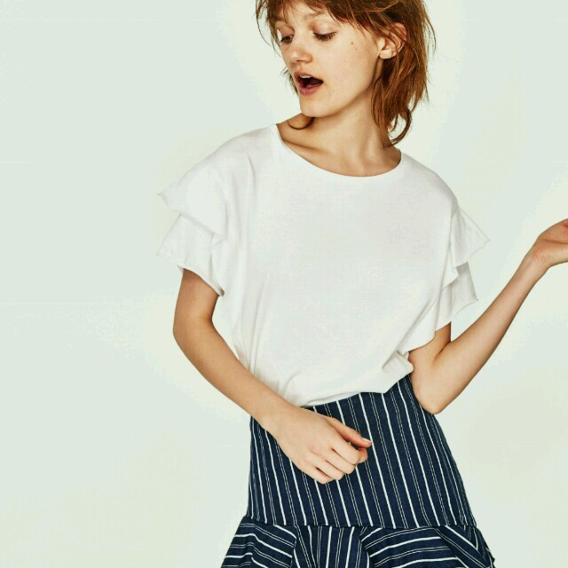 ZARA(ザラ)の最新作！ZARA　フリル袖シャツ レディースのトップス(Tシャツ(半袖/袖なし))の商品写真