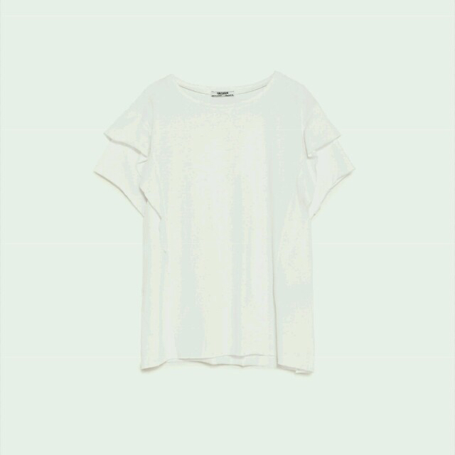 ZARA(ザラ)の最新作！ZARA　フリル袖シャツ レディースのトップス(Tシャツ(半袖/袖なし))の商品写真