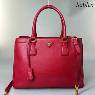 PRADA(ハンドバッグ ・ レッド/赤色系)のフリマアイテム一覧 PRADA(ハンドバッグ ・ レッド/赤色系)のフリマアイテム一覧