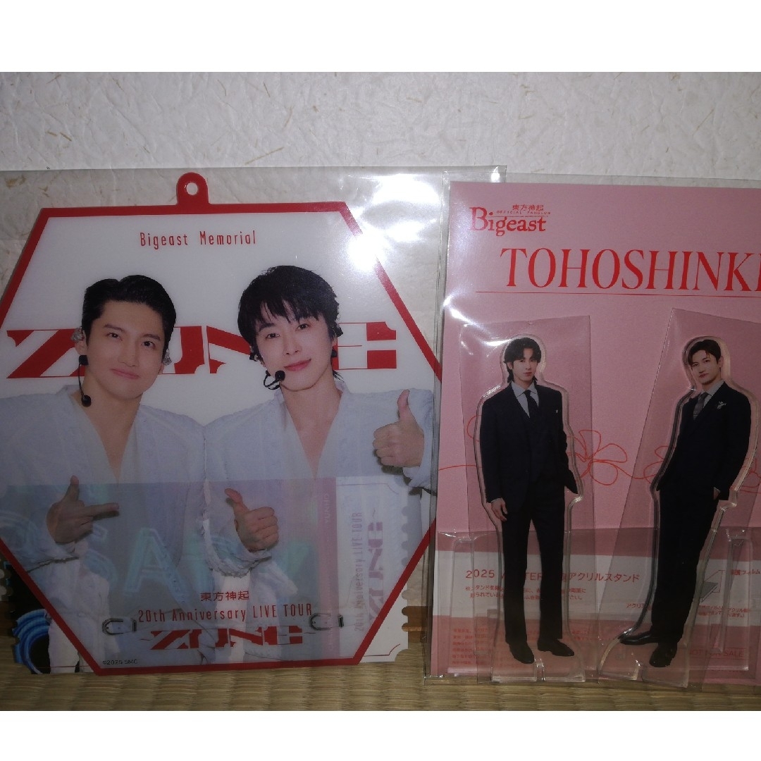 東方神起(トウホウシンキ)の東方神起 アクリルスタンド エンタメ/ホビーのCD(K-POP/アジア)の商品写真