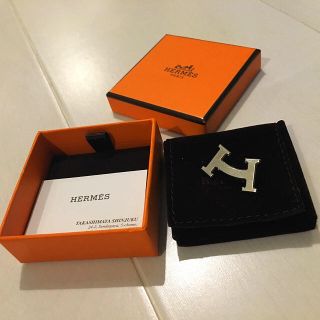 Hermes - 未使用 HERMES エルメス ブローチ/スマイルの通販｜ラクマ