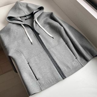 Max Mara(パーカー)のフリマアイテム一覧 Max Mara(パーカー)のフリマアイテム一覧