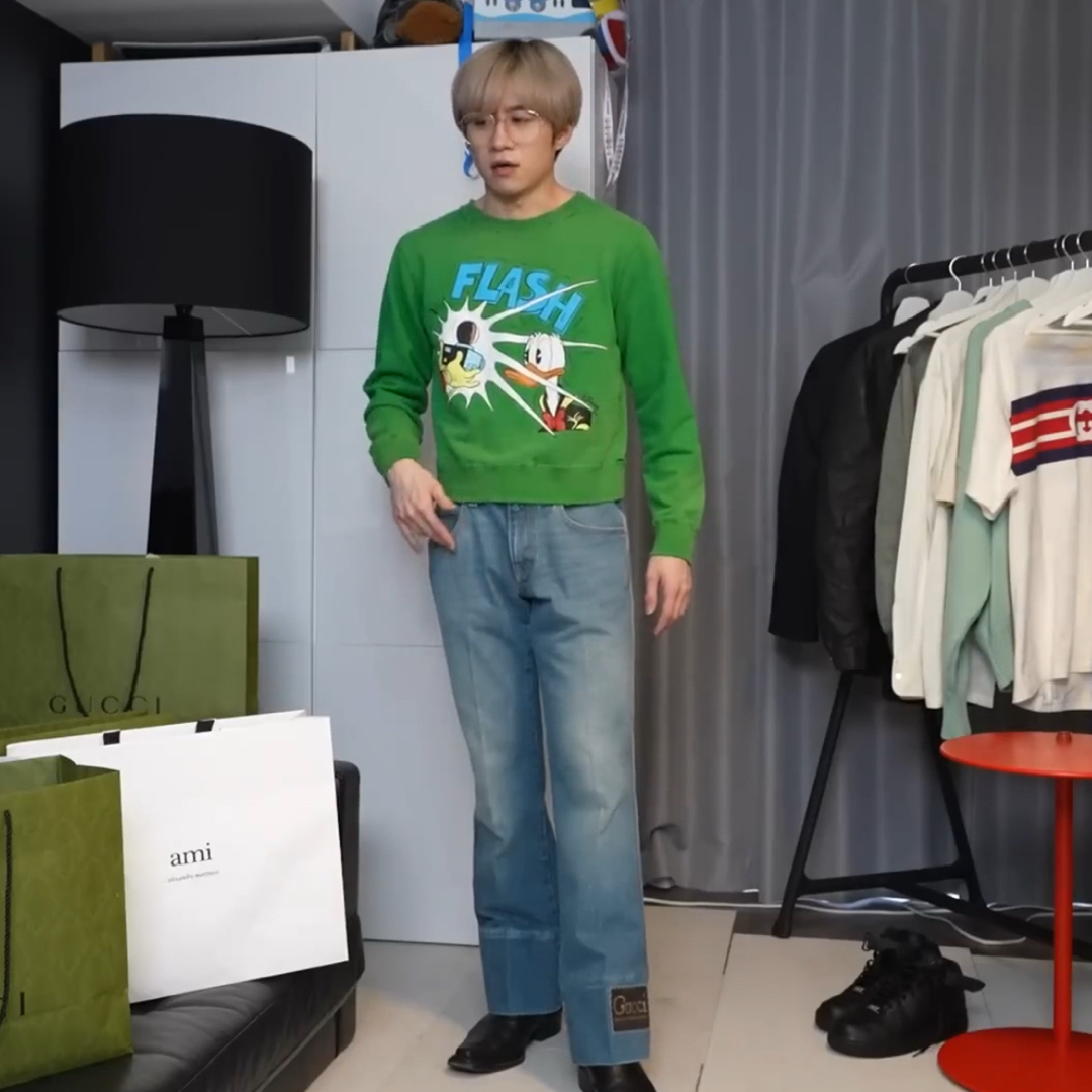 GUCCI - GUCCI 20SS ラベル付き フレア デニムパンツの通販 by GUCCI - GUCCI 20SS ラベル付き フレア デニムパンツの通販 by