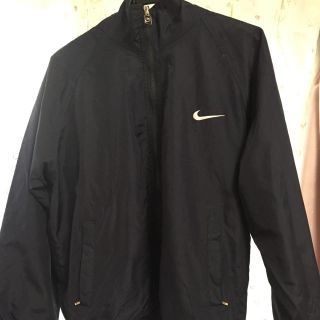 ナイキ(NIKE)のNIKE パーカー(パーカー)