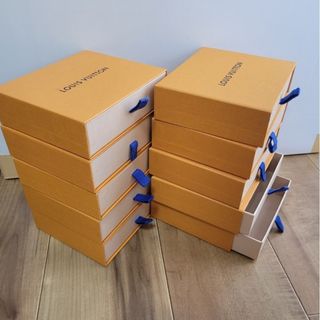 LOUIS VUITTON(ショップ袋)のフリマアイテム一覧 LOUIS VUITTON(ショップ袋)のフリマアイテム一覧