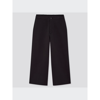 ユニクロ(UNIQLO)の[タグ付・未使用]ワイドクロップドジャージーパンツ Black(クロップドパンツ)