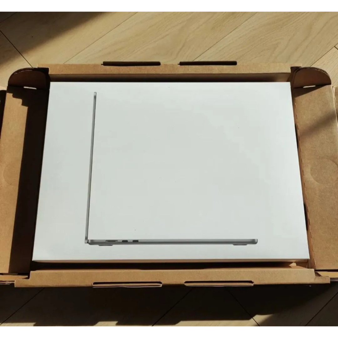 新型Apple M3チップ搭載15インチMacBook Air