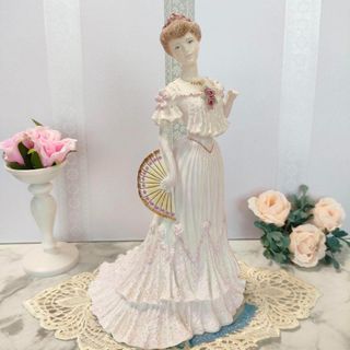 Royal Doulton(置物)のフリマアイテム一覧 Royal Doulton(置物)のフリマアイテム一覧