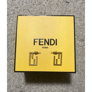 FENDI(ピアス(両耳用))のフリマアイテム一覧 FENDI(ピアス(両耳用))のフリマアイテム一覧