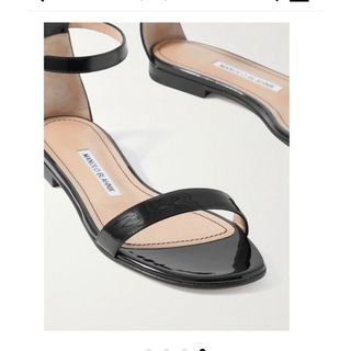 MANOLO BLAHNIK(スエード ・ サンダル)のフリマアイテム一覧 MANOLO BLAHNIK(スエード ・ サンダル)のフリマアイテム一覧