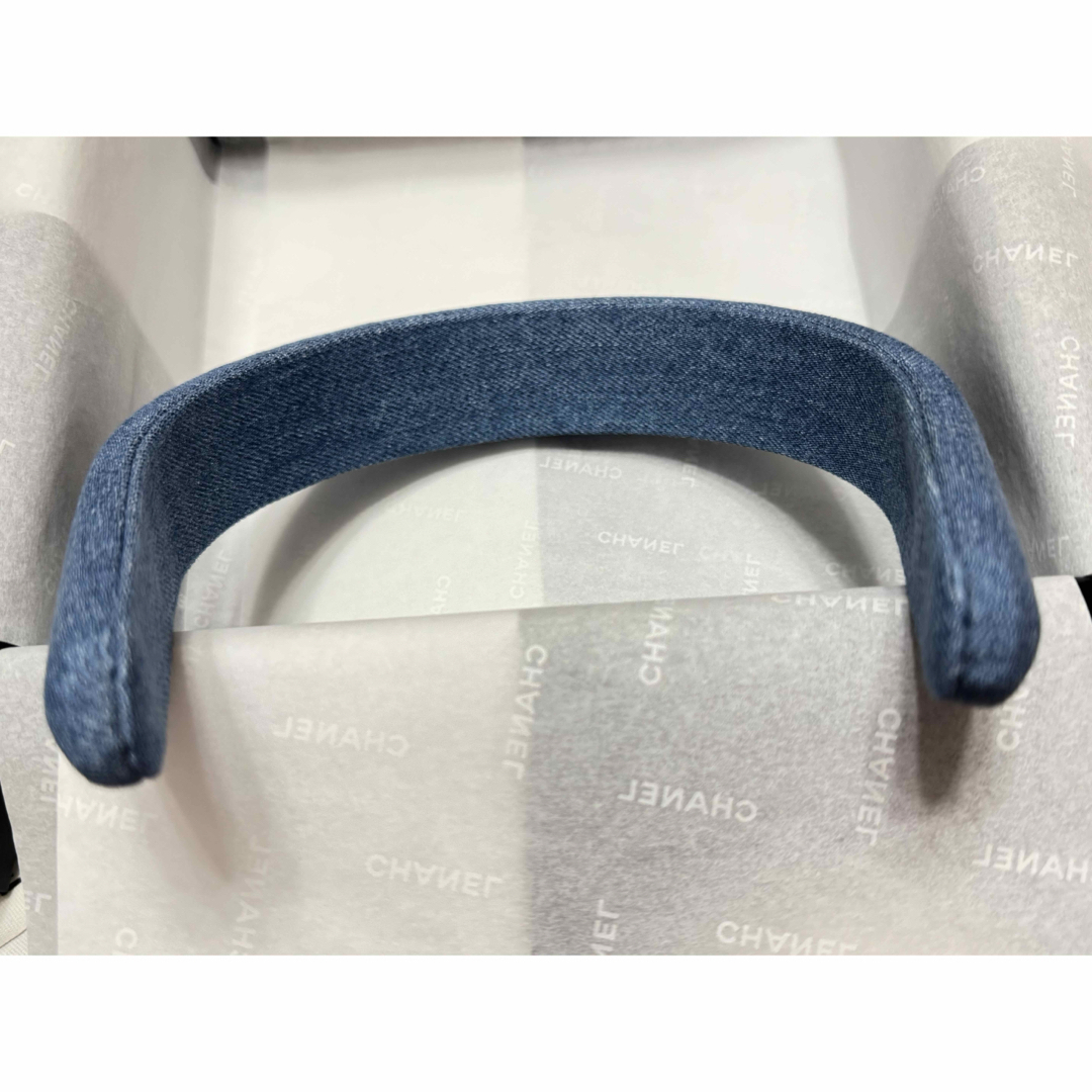 CHANEL - CHANEL シャネル デニム カチューシャ ヘアバンド 新品 CHANEL - CHANEL シャネル デニム カチューシャ ヘアバンド 新品