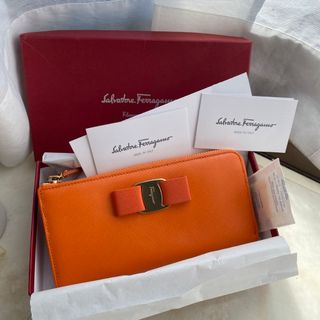 Salvatore Ferragamo - 極美品 Salvatore Ferragamo コンパクト Salvatore Ferragamo - 極美品 Salvatore Ferragamo コンパクト