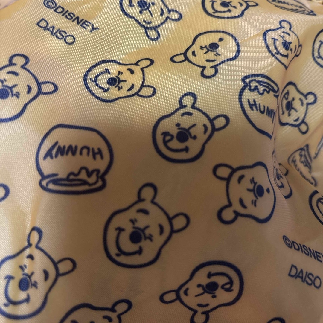 くまのプーさん(クマノプーサン)のダイソー ディズニーくまのプーさん ポケッタブルリュック サック レディースのバッグ(リュック/バックパック)の商品写真
