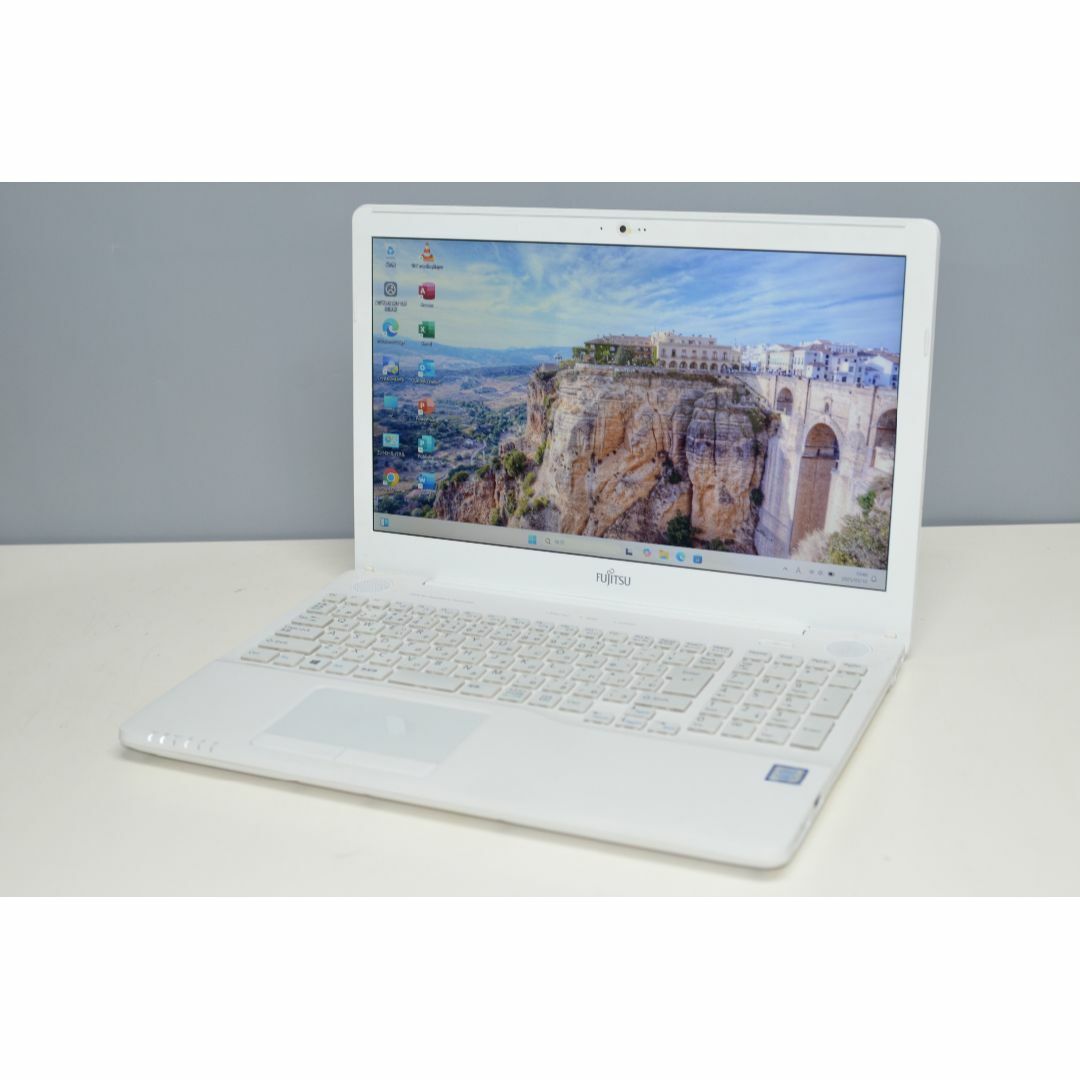 中古ノートパソコン 富士通 AH50/A3 Windows11+office