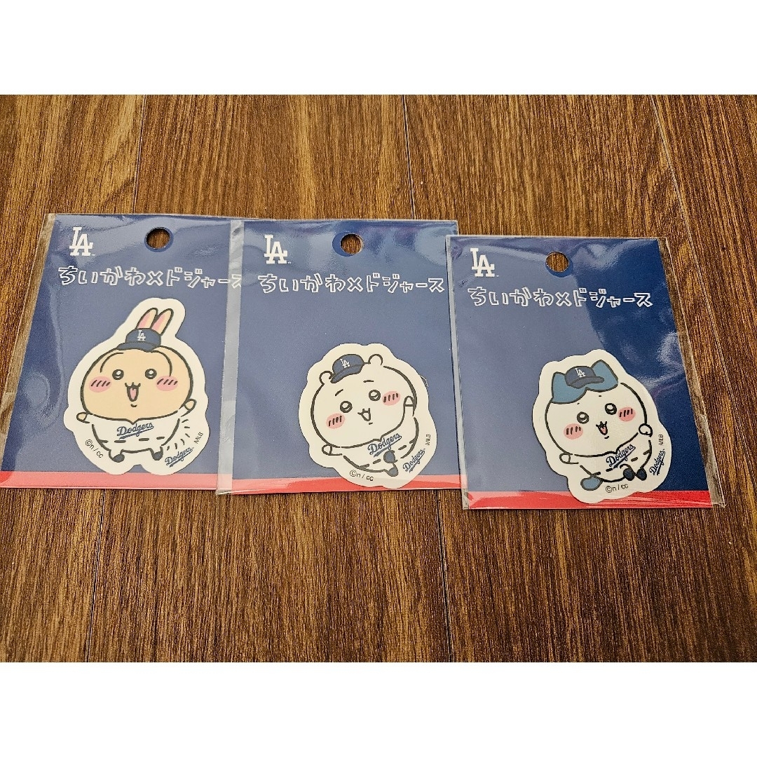 ちいかわ MBL ダイカットステッカー ハチワレ うさぎ エンタメ/ホビーのおもちゃ/ぬいぐるみ(キャラクターグッズ)の商品写真