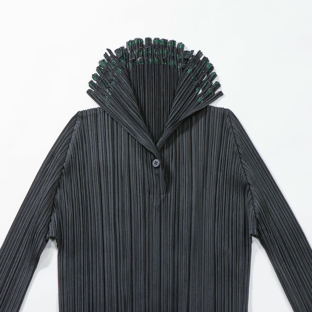 PLEATS PLEASE ISSEY MIYAKE - プリーツプリーズ イッセイミヤケ