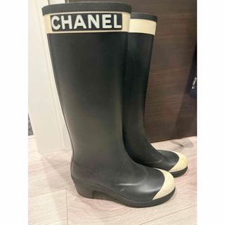CHANEL(レインブーツ/長靴 ・ レッド/赤色系)のフリマアイテム一覧 CHANEL(レインブーツ/長靴 ・ レッド/赤色系)のフリマアイテム一覧
