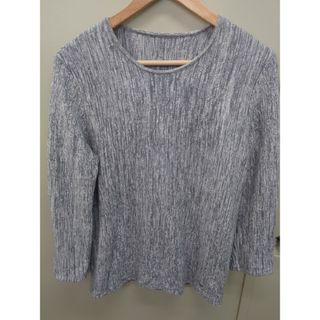 EMPORIO ARMANI(ニット/セーター)のフリマアイテム一覧 EMPORIO ARMANI(ニット/セーター)のフリマアイテム一覧