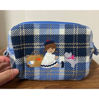 familiar - ファミリア ピオヌンナル マエストロ ポーチ familiar - ファミリア ピオヌンナル マエストロ ポーチ