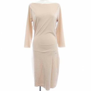 ESCADA - エスカーダ 真っ赤なドレス未使用新品(1770)の通販 ESCADA - エスカーダ 真っ赤なドレス未使用新品(1770)の通販