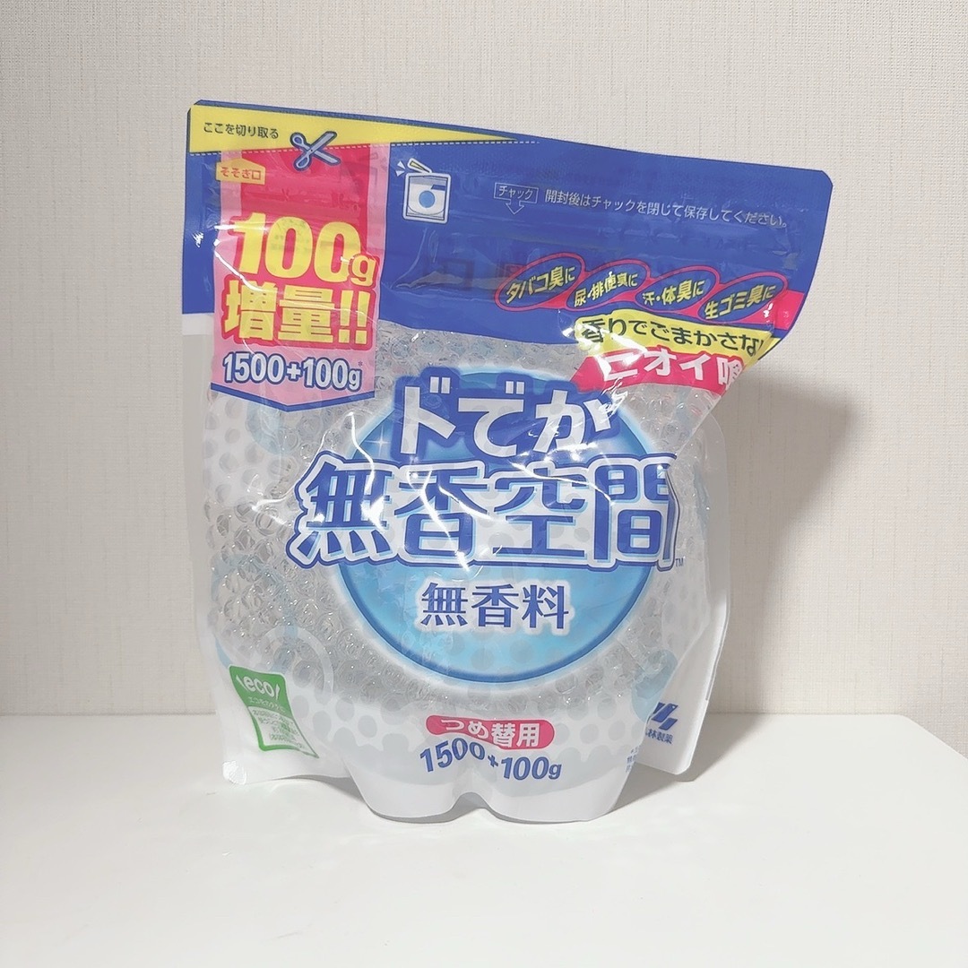 小林製薬(コバヤシセイヤク)のドでか無香空間 つめ替用無香料 1600g インテリア/住まい/日用品のインテリア/住まい/日用品 その他(その他)の商品写真
