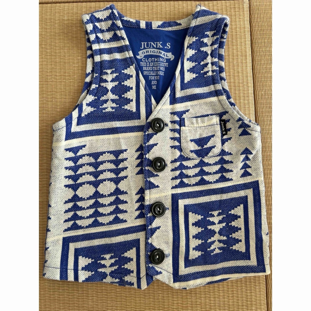 JUNK STORE(ジャンクストアー)のジャンクストアー ベスト 120 キッズ/ベビー/マタニティのキッズ服男の子用(90cm~)(ジャケット/上着)の商品写真