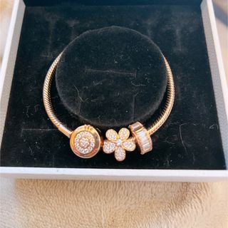 PANDORA - Pandora Moments O Pendant パンドラチャーム4個付き PANDORA - Pandora Moments O Pendant パンドラチャーム4個付き