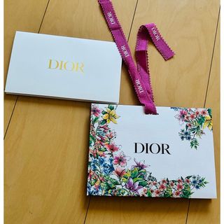 Christian Dior - 【専用】Dior 空箱 リボン ネックレスの通販 Christian Dior - 【専用】Dior 空箱 リボン ネックレスの通販
