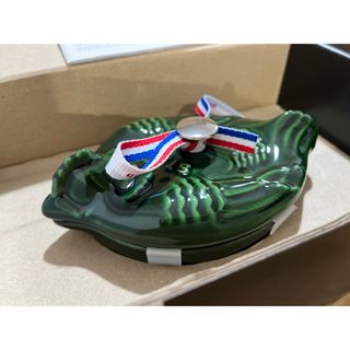 STAUB(グリーン・カーキ/緑色系)のフリマアイテム一覧 STAUB(グリーン・カーキ/緑色系)のフリマアイテム一覧