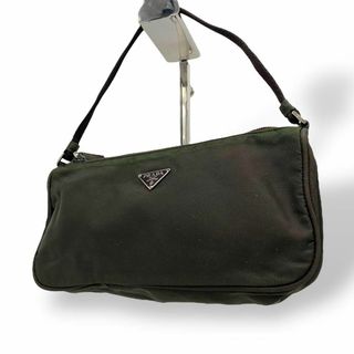 PRADA(グリーン・カーキ/緑色系)のフリマアイテム一覧 PRADA(グリーン・カーキ/緑色系)のフリマアイテム一覧