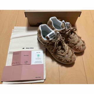 MIU MIU(靴/シューズ)のフリマアイテム一覧 MIU MIU(靴/シューズ)のフリマアイテム一覧