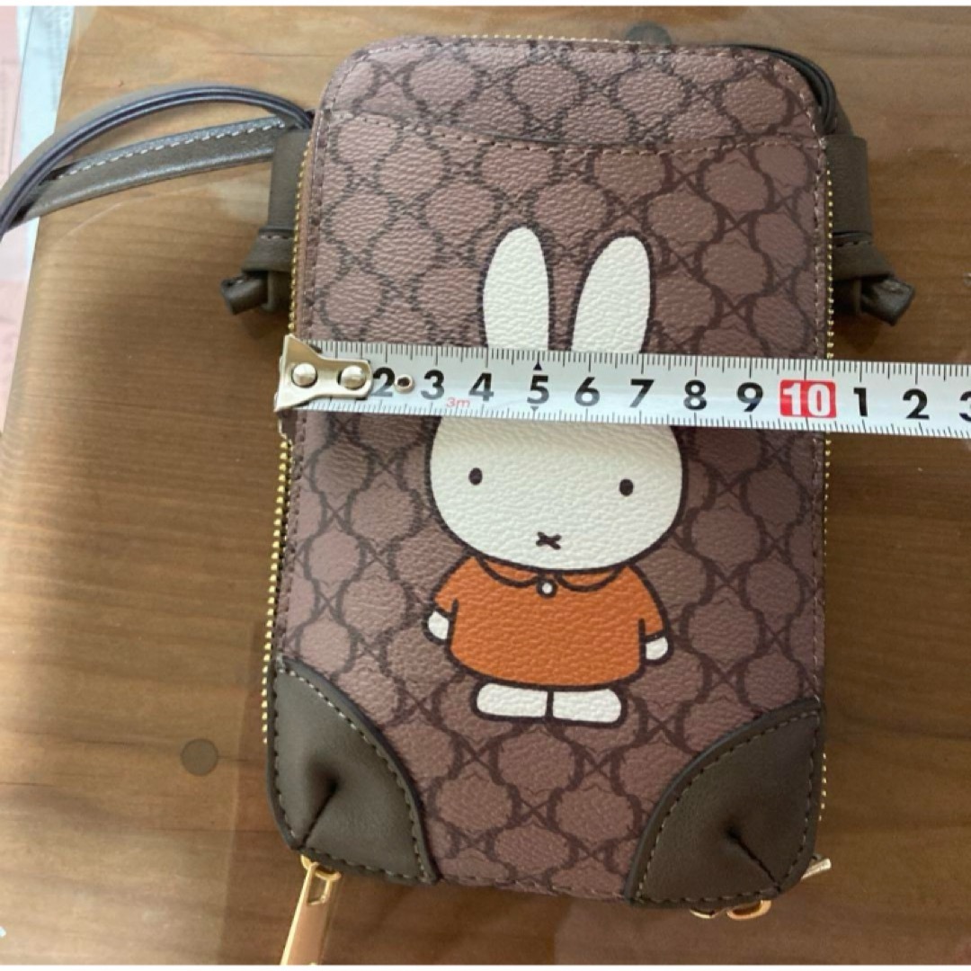 miffy(ミッフィー)のミッフィーちゃんショルダーポーチ レディースのバッグ(ショルダーバッグ)の商品写真